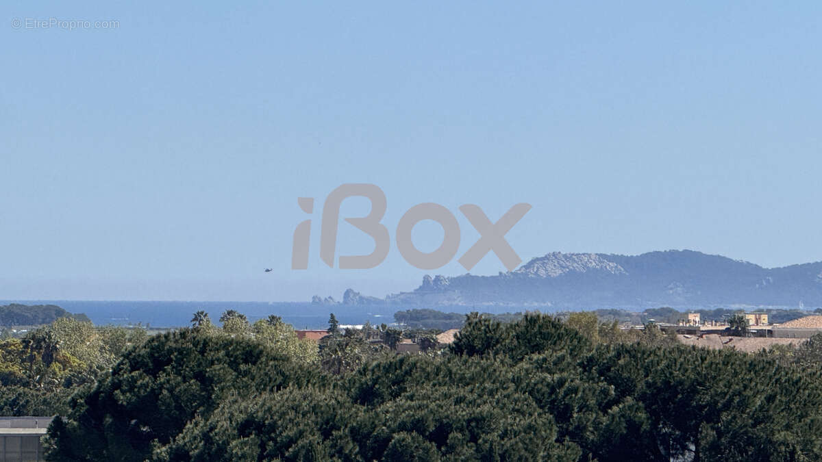 Appartement à HYERES