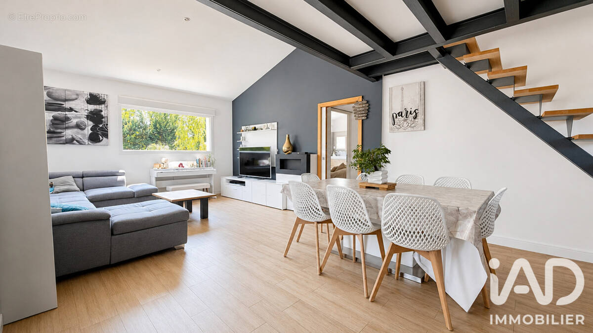 Photo 1 - Maison à PERTUIS