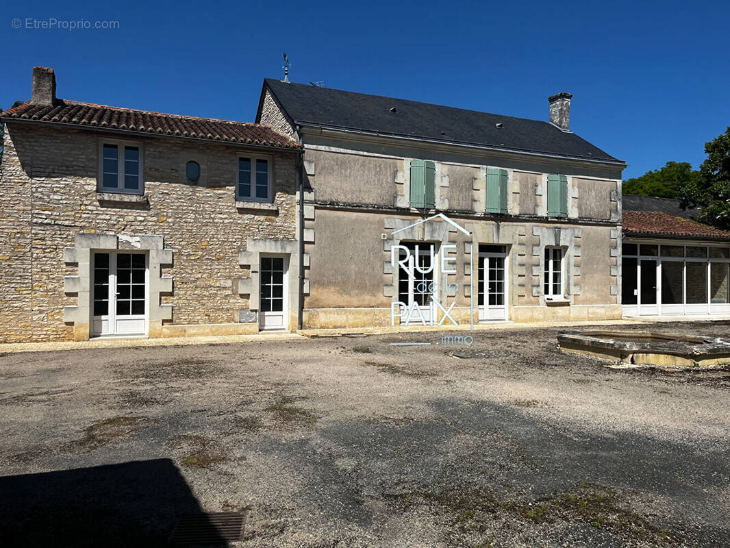 Maison à MARTAIZE