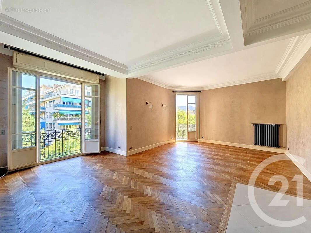 Appartement 120 m² à Nice  - photo 2