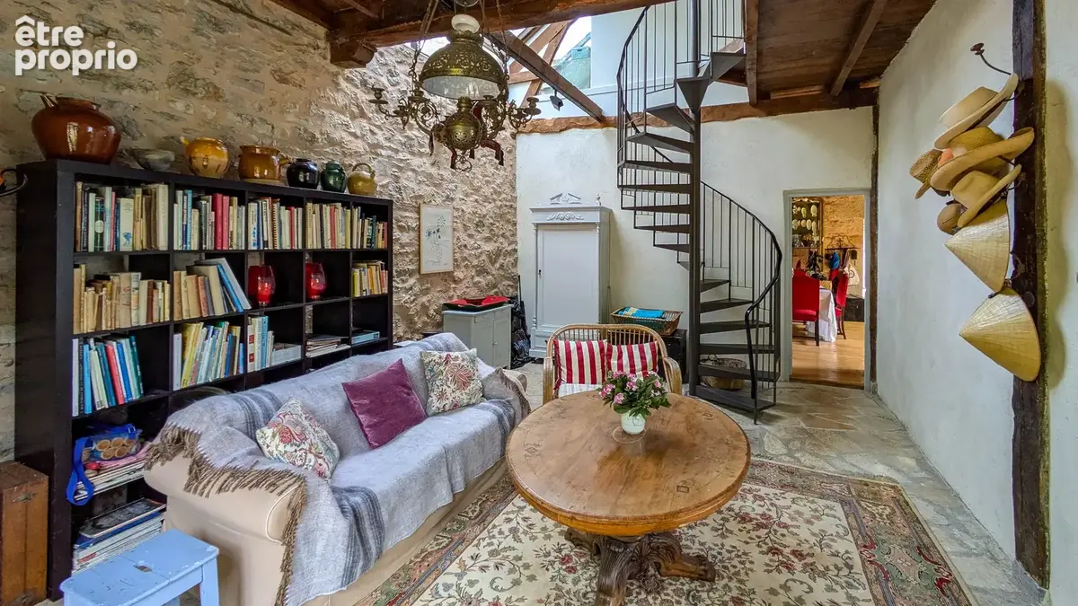 Maison en pierre à vendre près de Livernon, avec piscine, court de tennis et annexe pour invités - photo 10