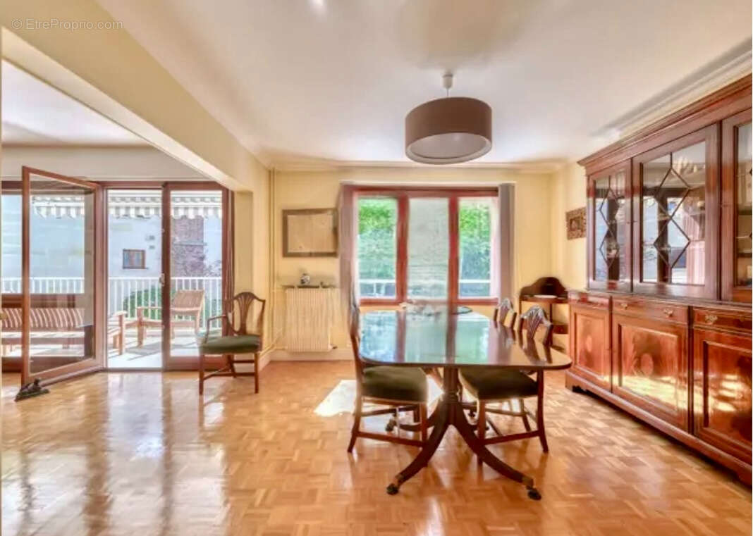 Appartement à MAISONS-LAFFITTE