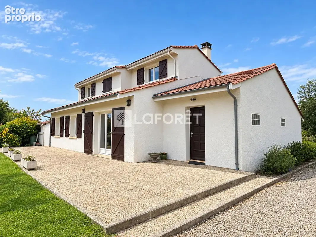 Maison Fargues Saint Hilaire 6 pièce(s) 124 m2 - photo 1
