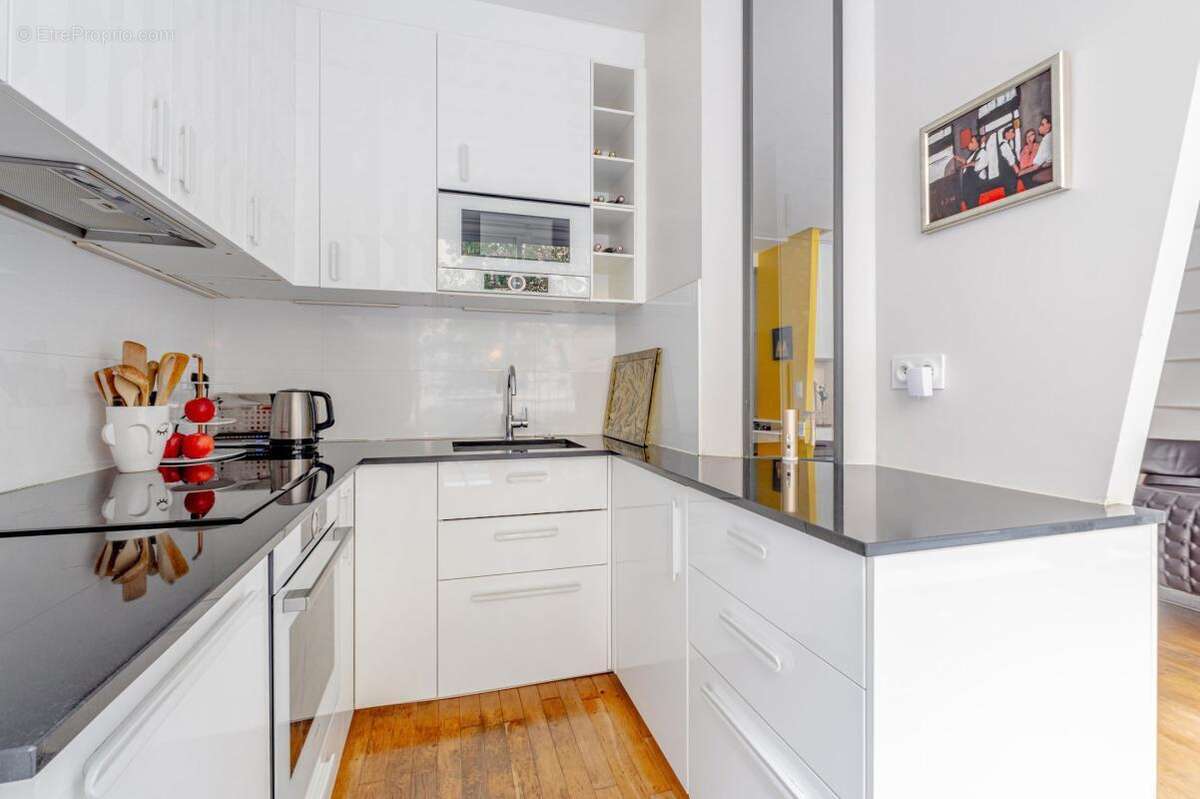 Appartement à PARIS-2E