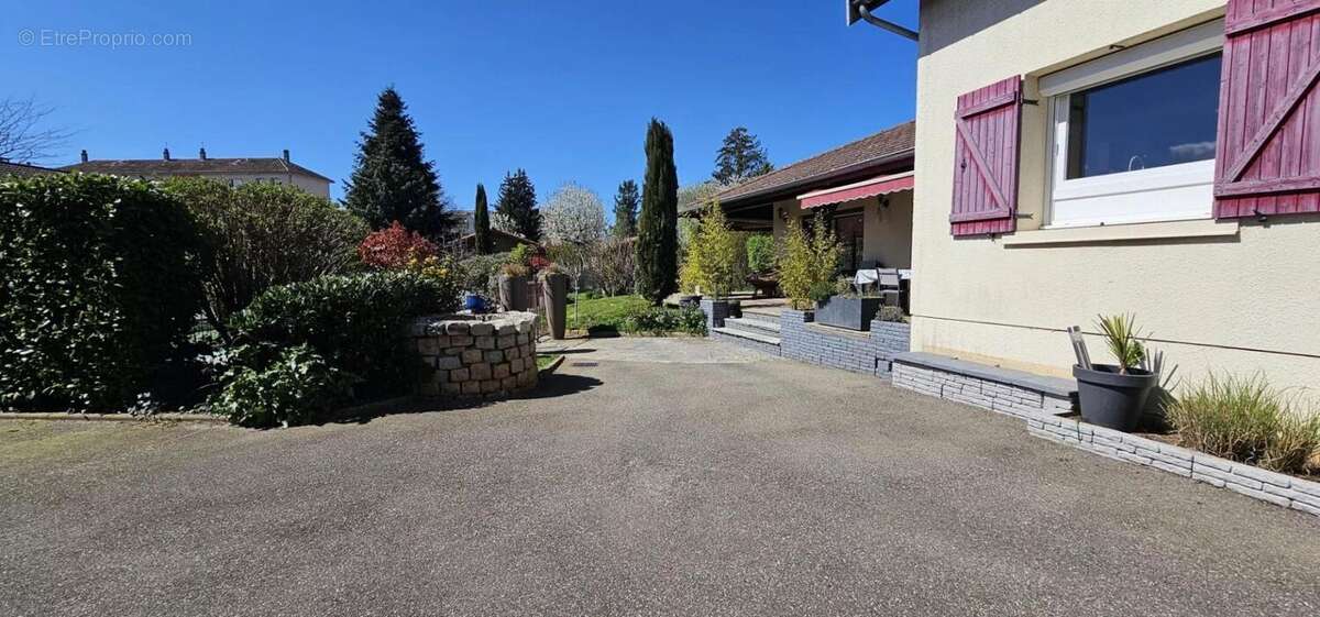 Maison à AMBERIEU-EN-BUGEY