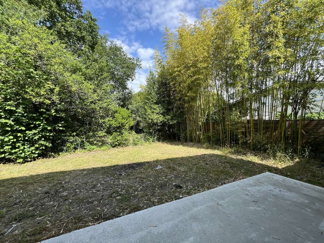 Maison à VILLENAVE-D&#039;ORNON