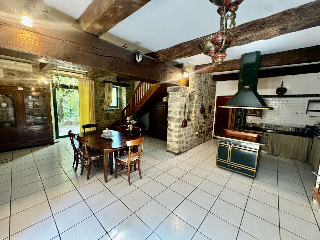Mas provençal 356 m2 - photo 11