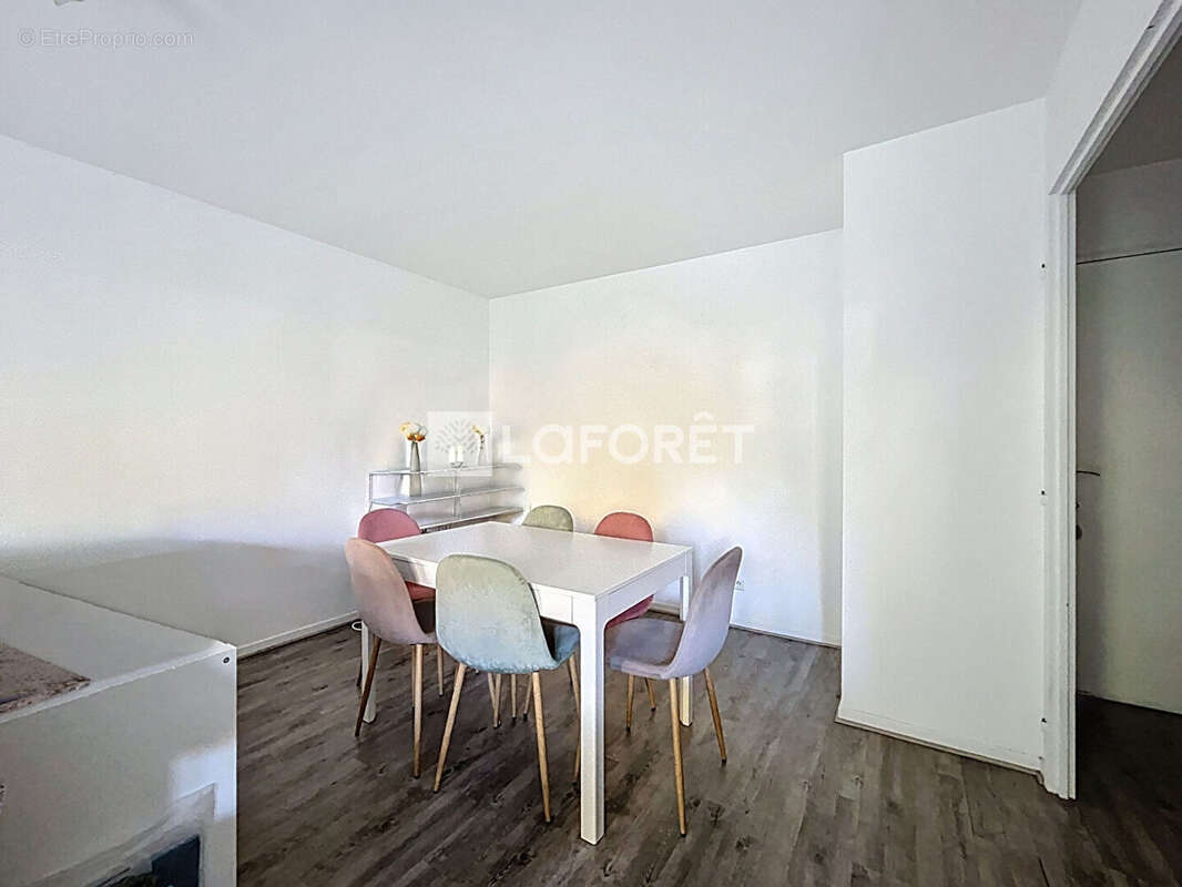 Appartement à VERNEUIL-SUR-SEINE