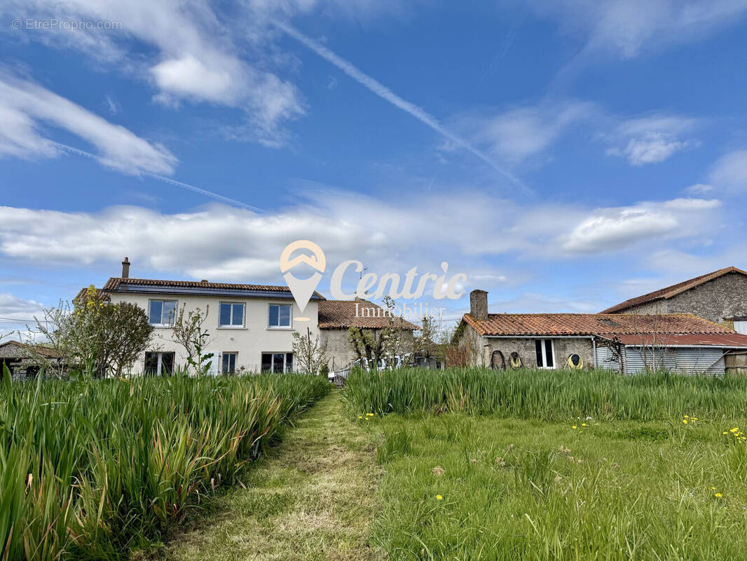 Maison à FENERY