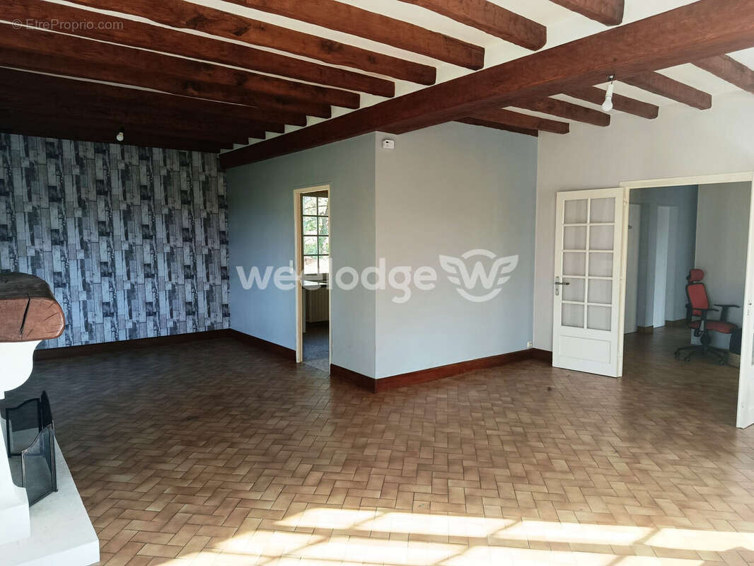 Maison à POULIGNY-SAINT-PIERRE