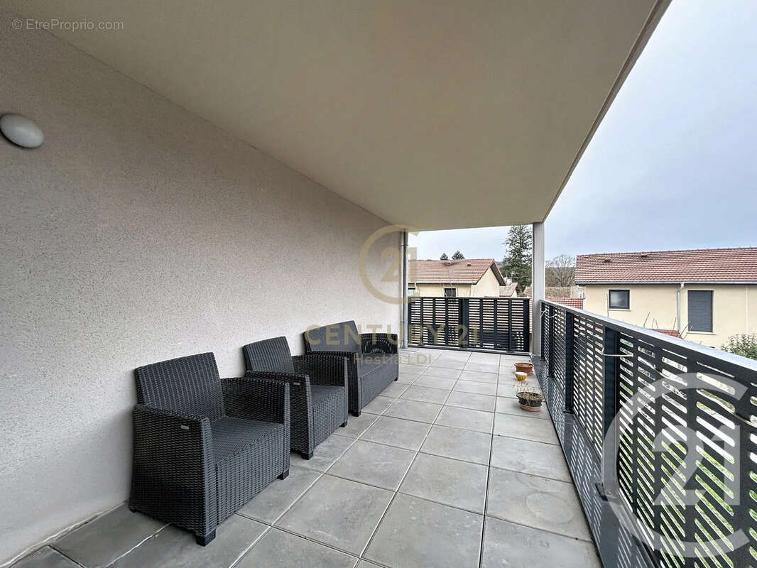 Appartement à PONT-EVEQUE