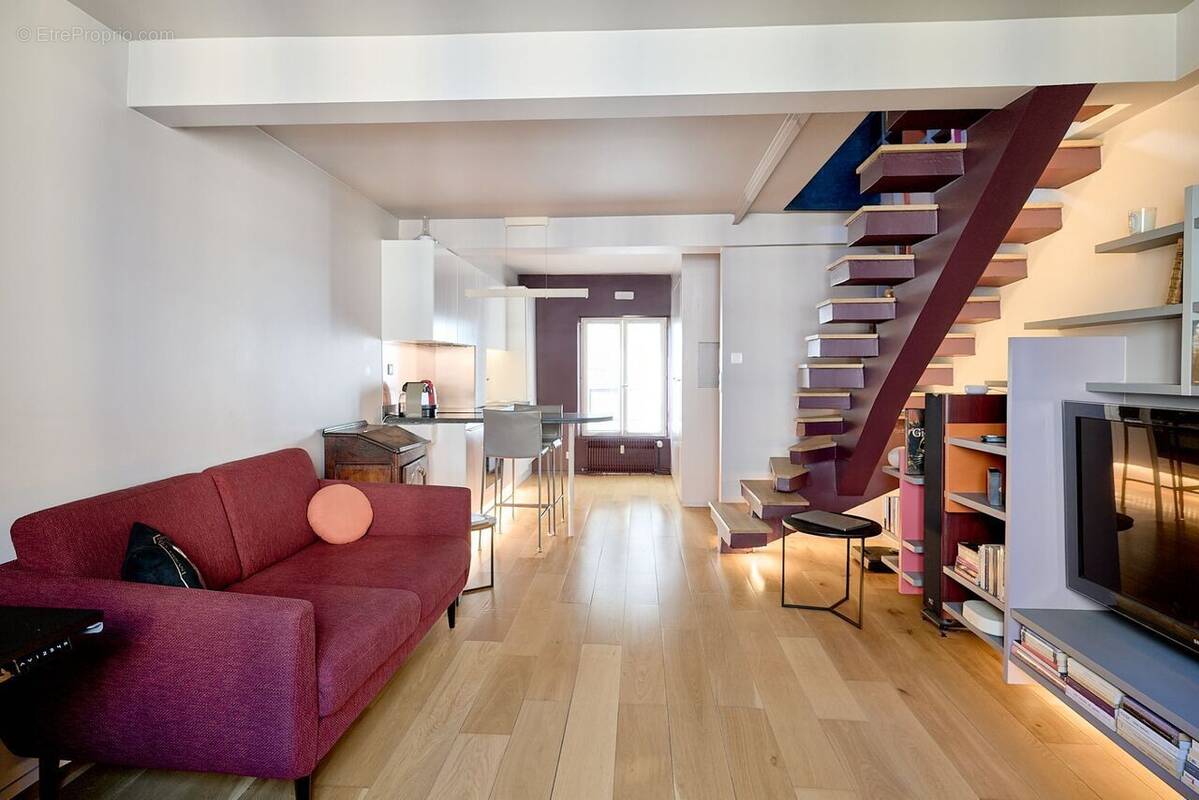 Appartement à PARIS-3E