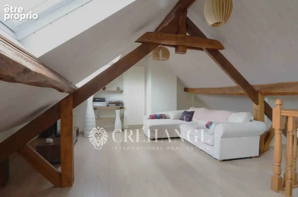 Maison de 200m² - 6 pièces - Dépendances - photo 13