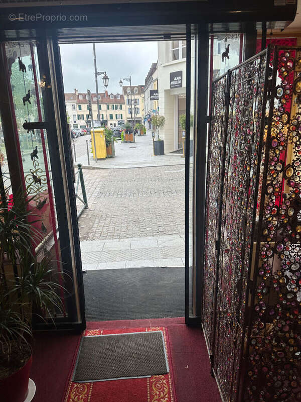 Commerce à COULOMMIERS