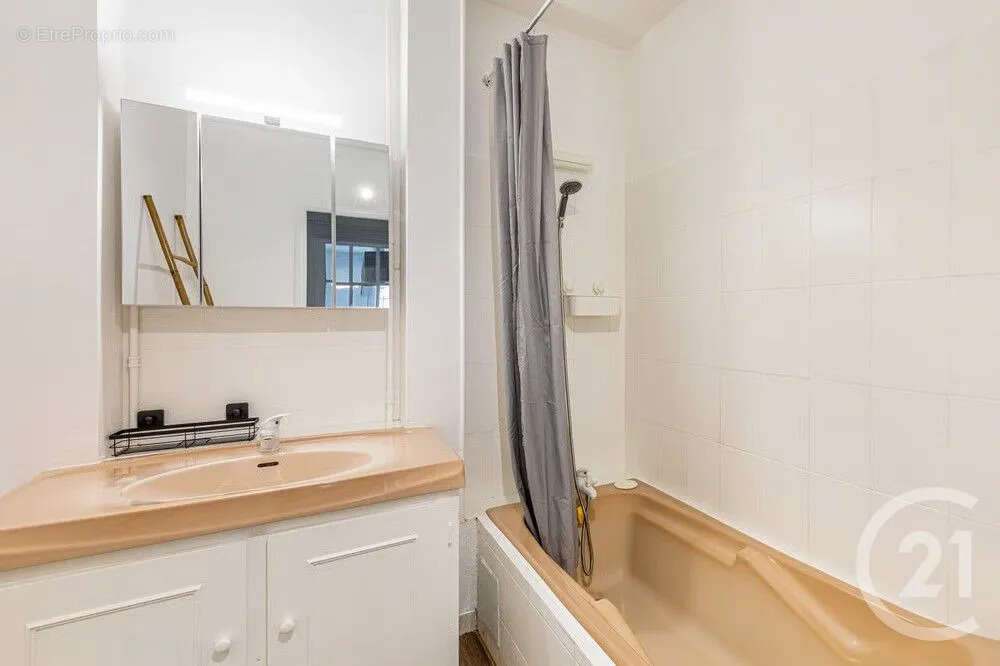 Appartement 44 m² à Paris-14e  - photo 10