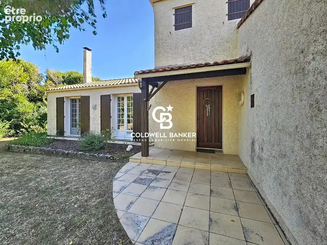 Maison familiale de 3 chambres avec jardin et garage — Meursac - photo 7