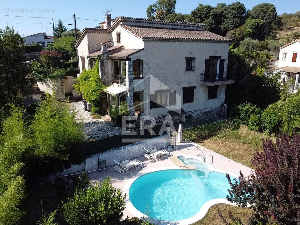 Maison à VILLENEUVE-LOUBET