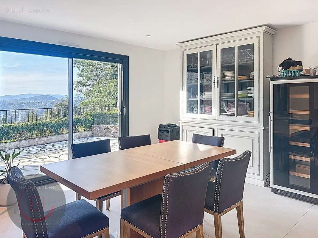 Maison à MANDELIEU-LA-NAPOULE