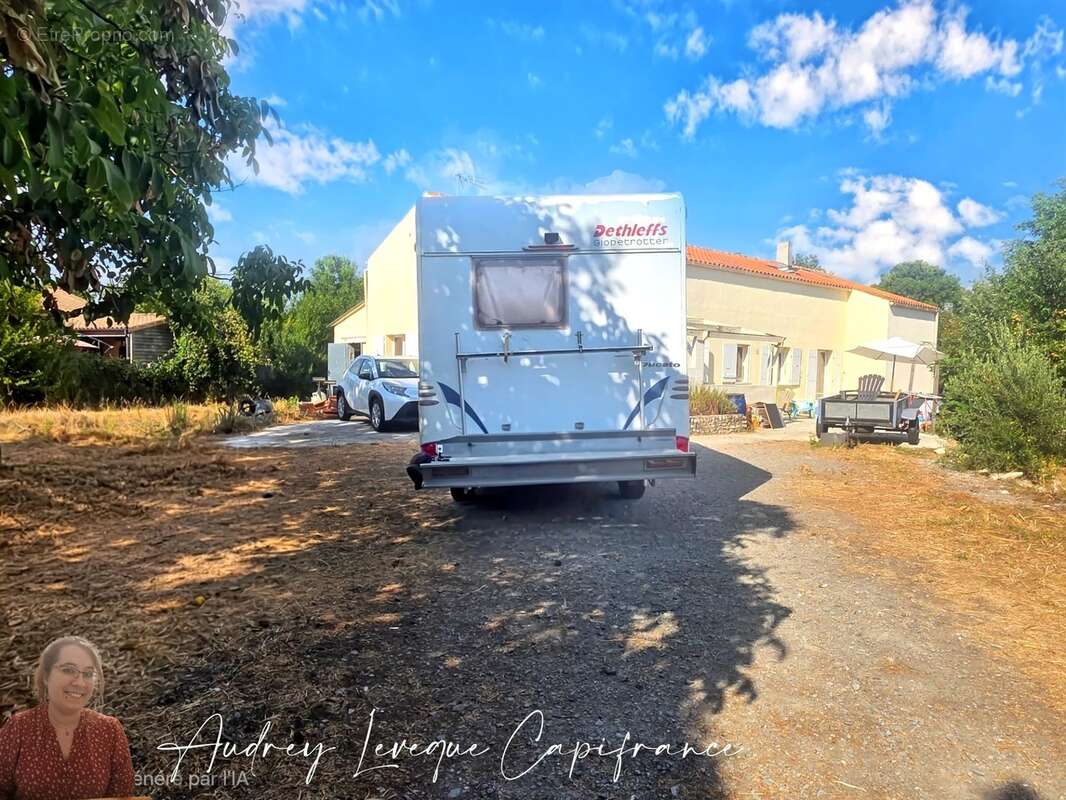 Maison à vendre 7 pièces SAINT PIERRE D'AMILLY (17) - photo 16