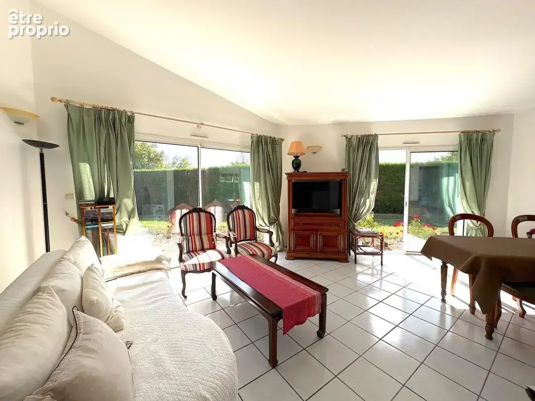 Maison contemporaine 6 pieces 156m2 avec double garage, quartier recherche - photo 6