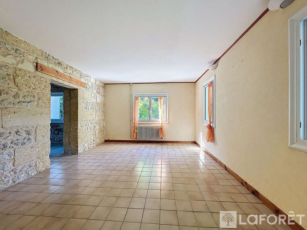 Maison à SAINT-ANDRE-DE-CUBZAC