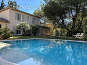 Maison à VILLENEUVE-LES-AVIGNON