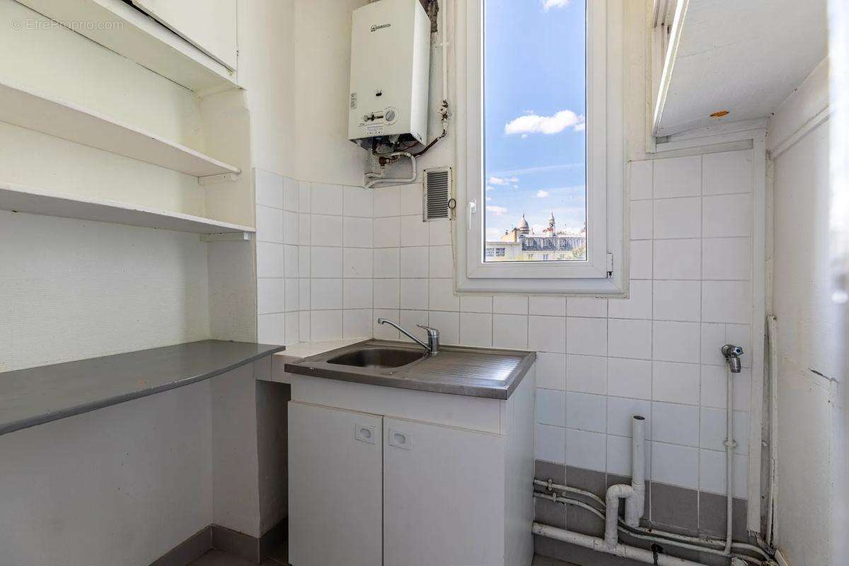 Appartement à PARIS-18E