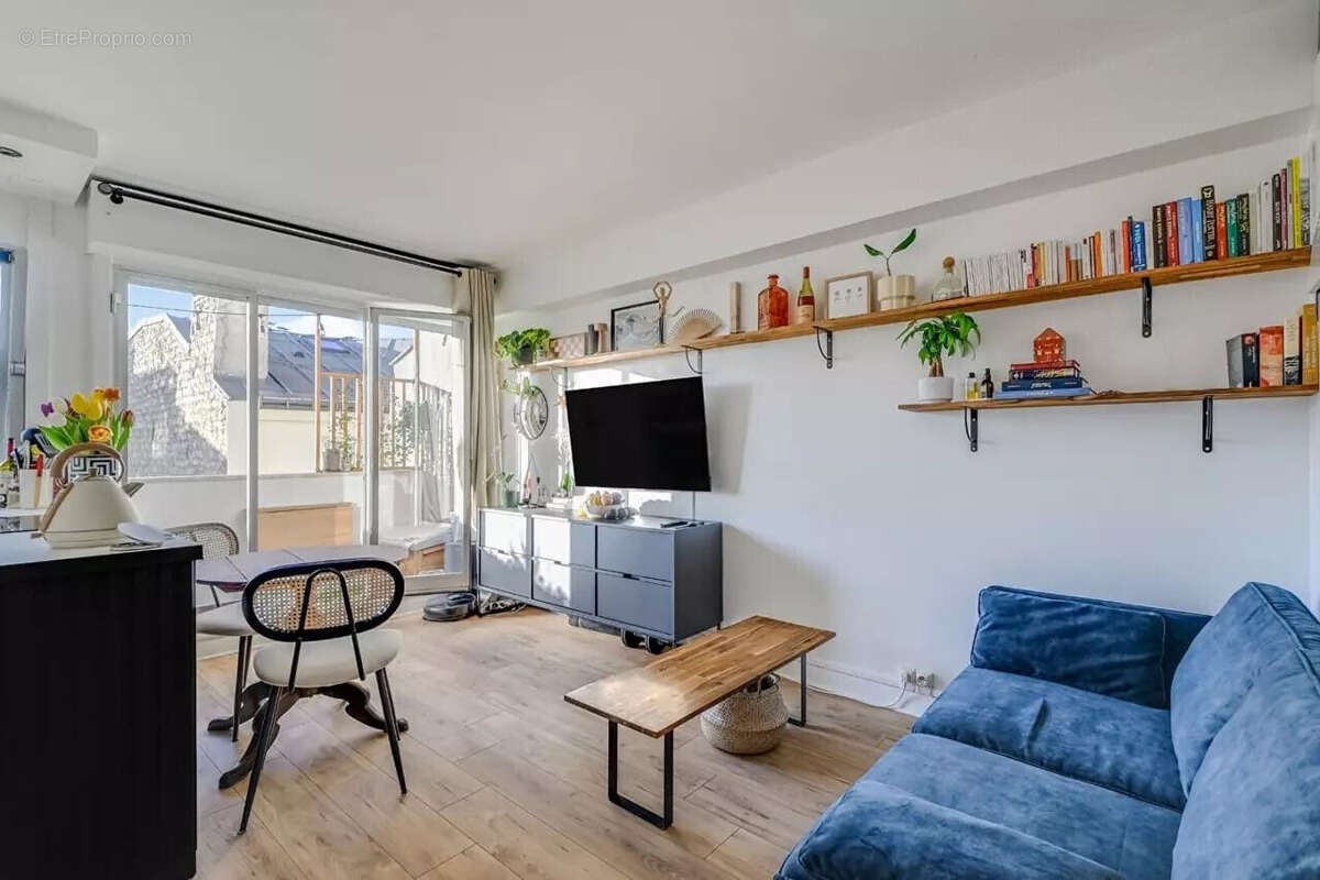 Appartement à PARIS-17E