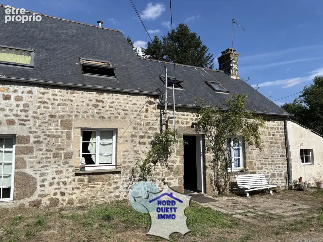 Maison en pierres en campagne - photo 1