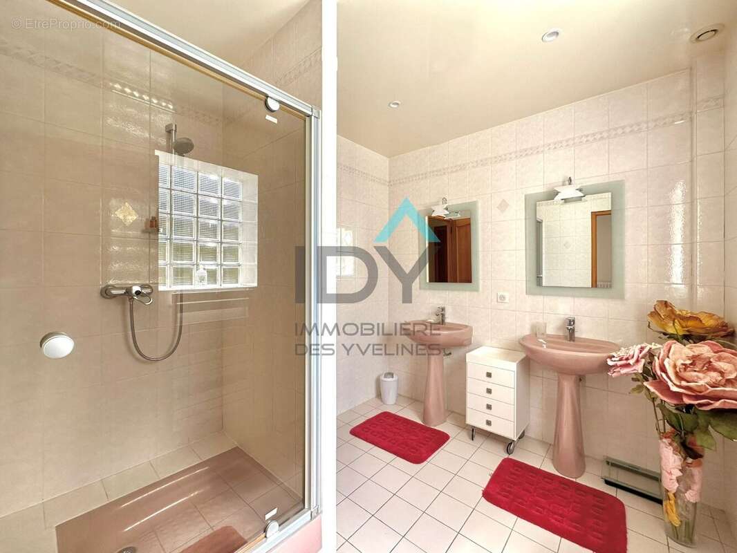 Maison à L'ETANG-LA-VILLE