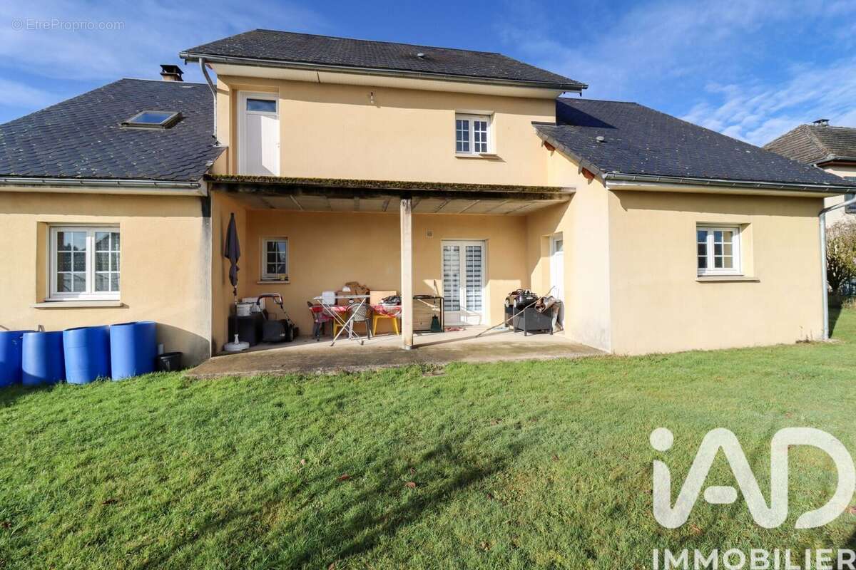 Maison 135 m² à Ussel  - photo 3