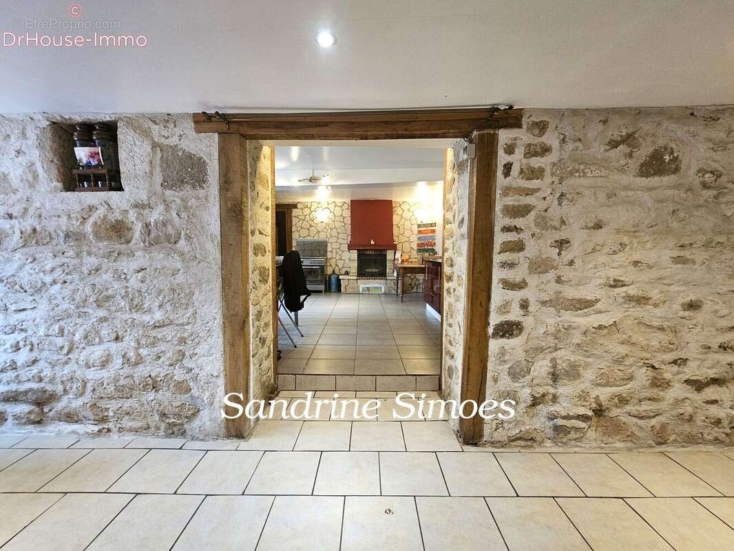 Maison 145 m² à La Trimouille  - photo 35