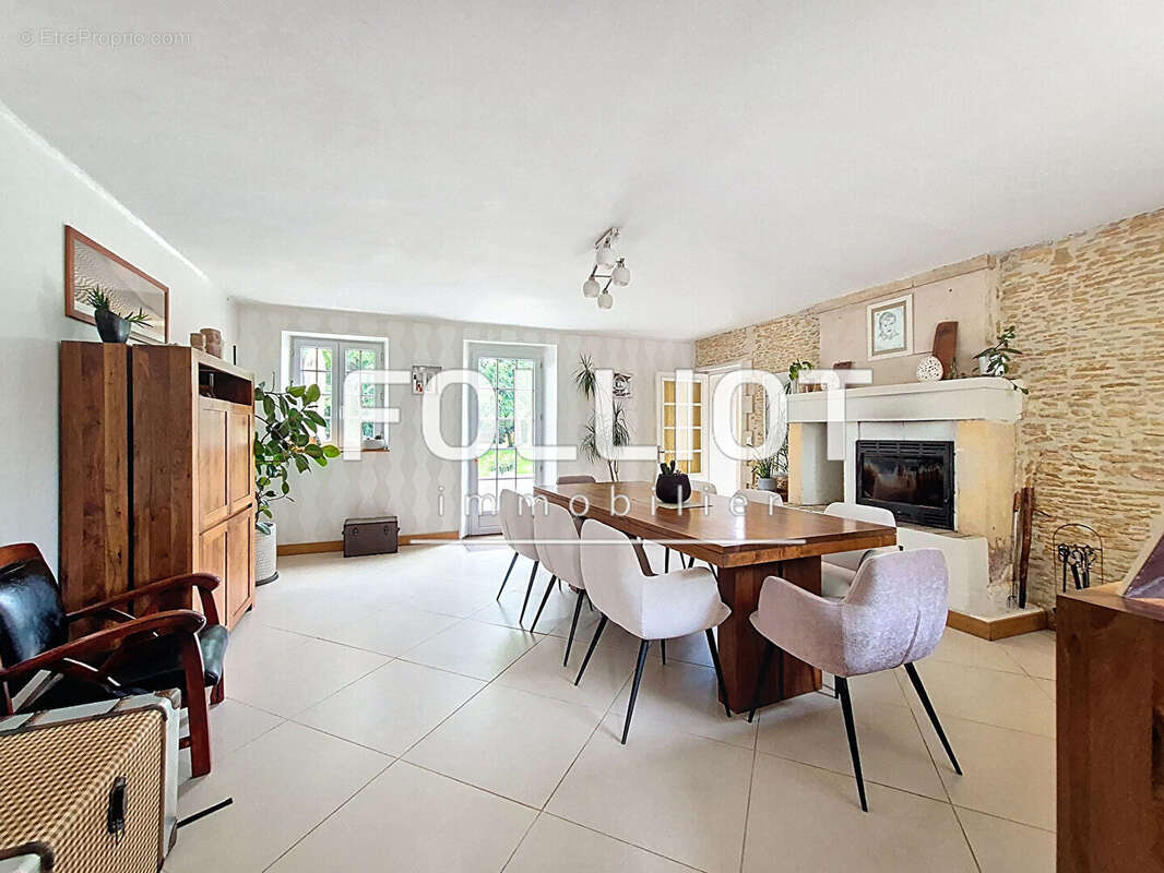 Maison à SANNERVILLE