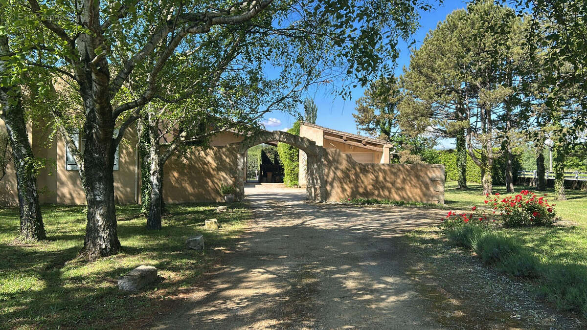 Maison à PIERRELATTE