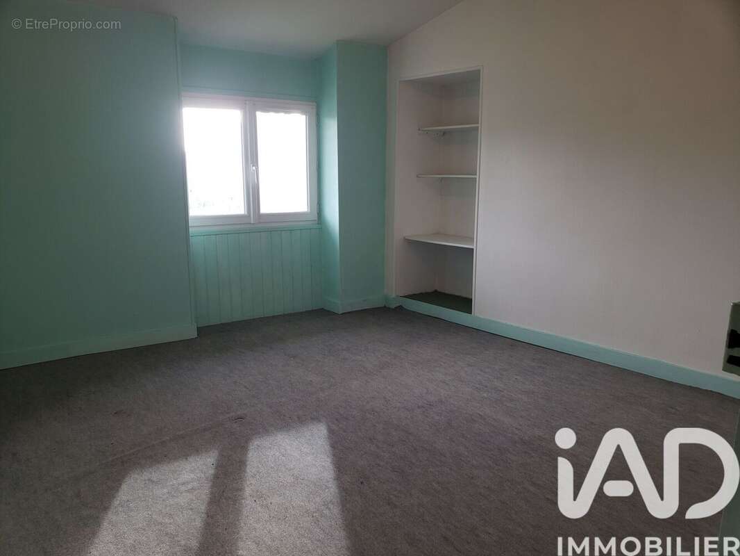 Maison 85 m² à Paizay-Naudouin-Embourie  - photo 4