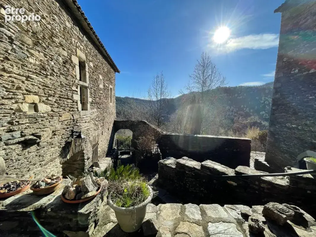 Mas, maison  authentique en pierres de schiste - photo 16