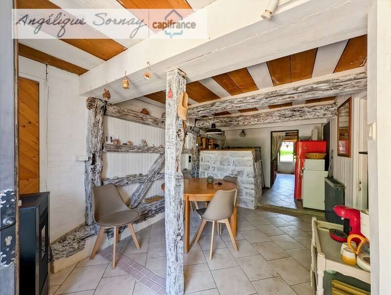 longère avec dépendances sur 3 115 m² – Francheville 39230 - photo 29
