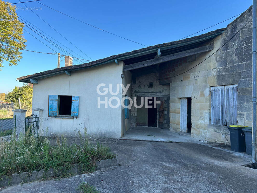 Maison à SAINT-EMILION