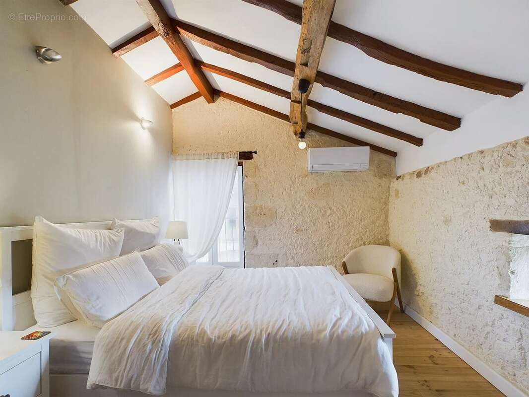 Maison à SAINT-PRIVAT-DES-PRES