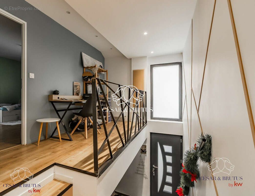 Maison à ROCHE-LA-MOLIERE