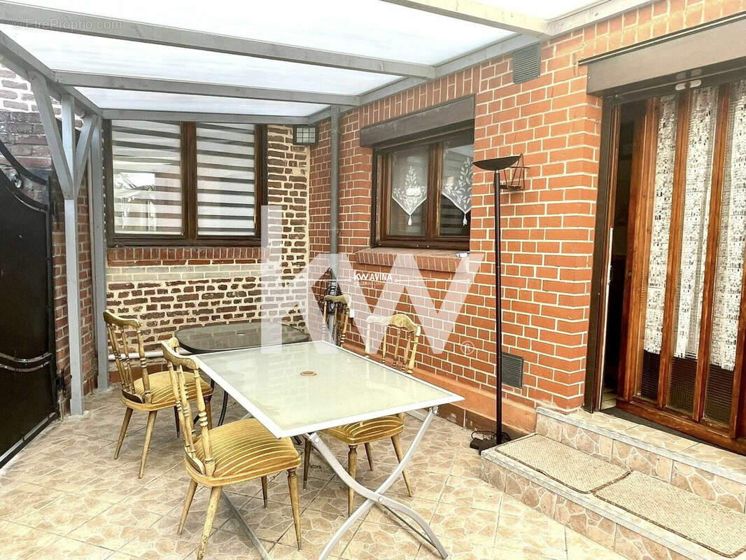 Maison 85 m² à Crespin  - photo 8