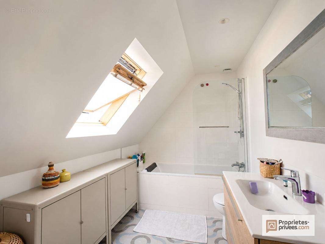 Maison de pêcheur rénovée avec terrain constructible à Saint-Guénolé, Penmarch - photo 11