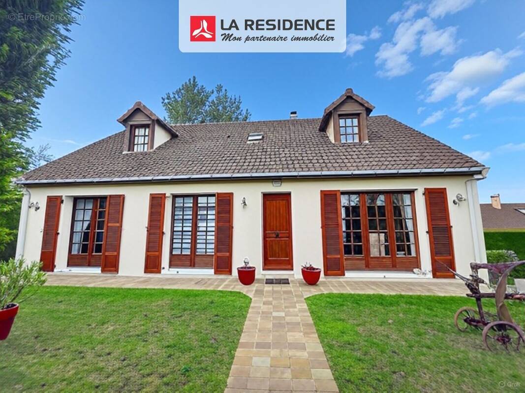 Maison à BERCHERES-SUR-VESGRE