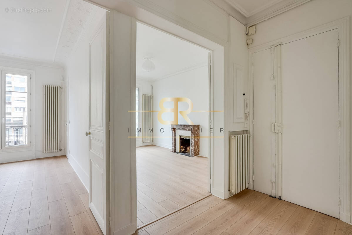 Appartement à SURESNES