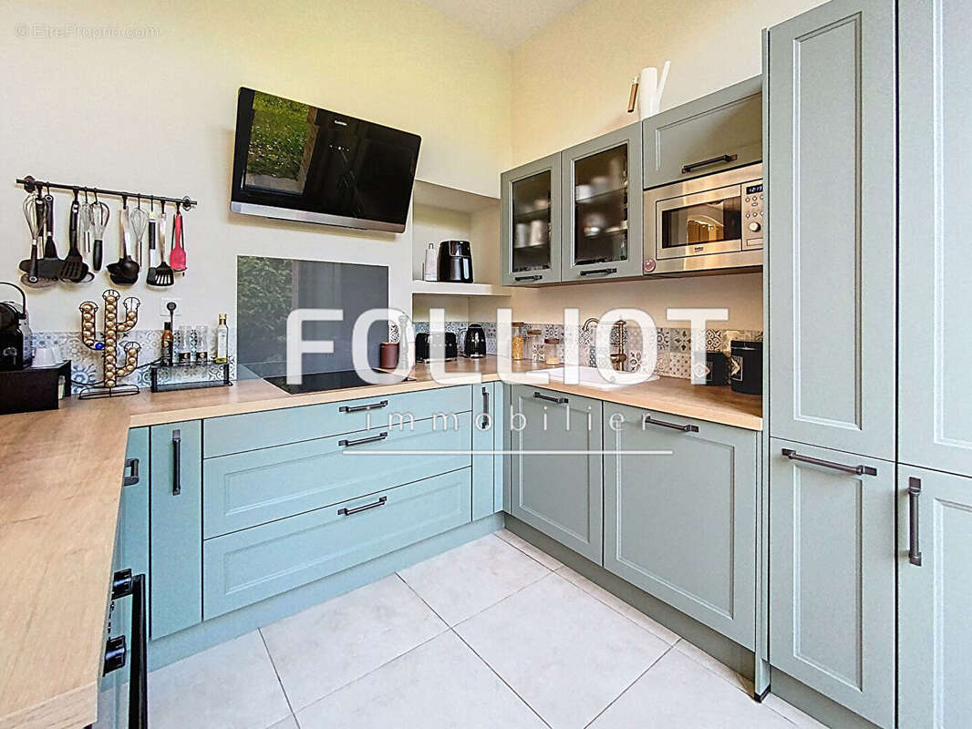 Maison à SAINT-MARTIN-DES-BESACES