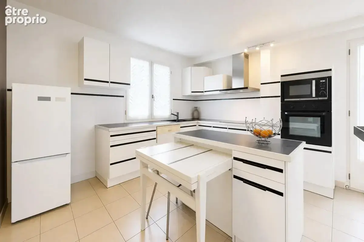 Villa familiale de 164 m² habitables sur parcelle de 770 m² - photo 5