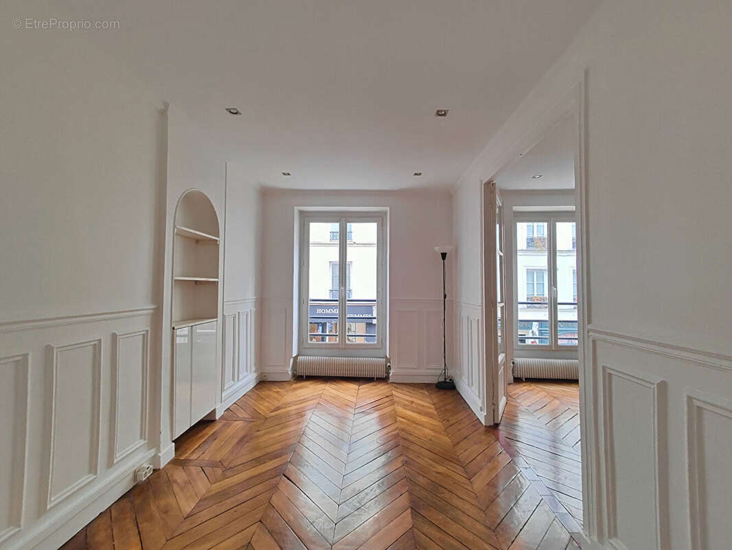 Appartement à PARIS-7E