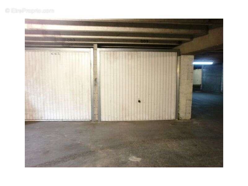 Parking à FONTENAY-SOUS-BOIS