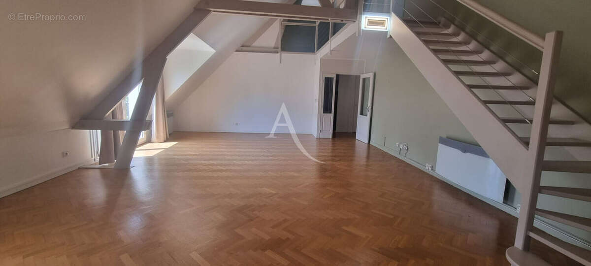 Appartement d'exception de 135 m²  Quartier Préfecture / Halles aux grains  Blois 6 pièce(s) 135 m2 - photo 3