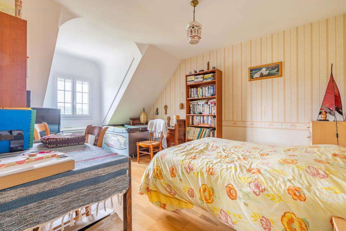 Maison à BREUX-JOUY